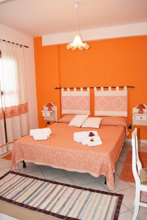 أرباتاكْسْ Casa Vacanza Porto Frailis Gia Porto Frailis B&B المظهر الخارجي الصورة
